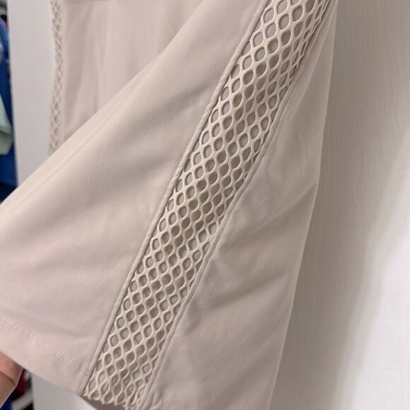 Victoria's Secret Sport discontinued cream nude mesh sides shorts size L - Picture 3 of 6